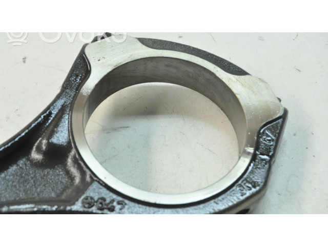 Píst 6423882   Mercedes-Benz S W222  pro naftový motor 3.0 OM 642.861 