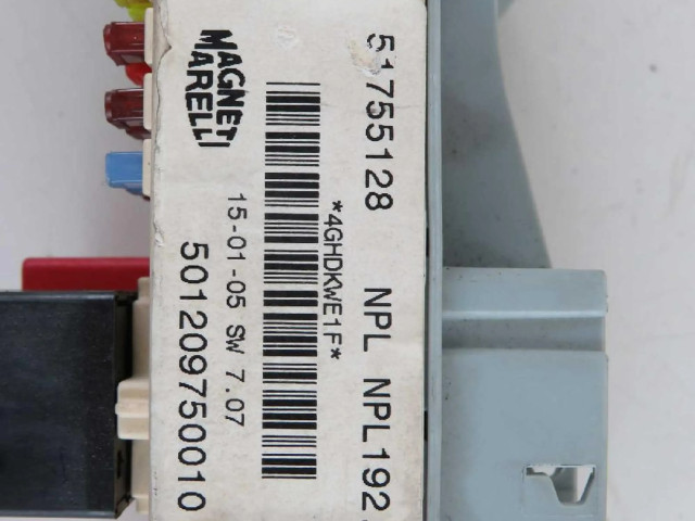   Pojistková skříňka 51755128, 501209750010   Fiat Stilo 2002