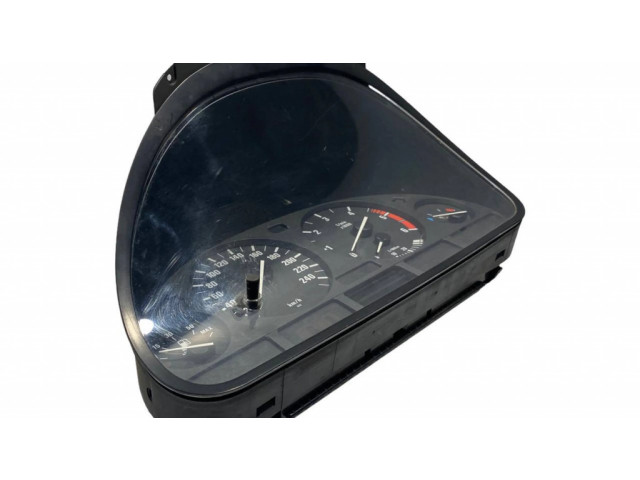 Přístrojová deska  BMW 5 E39 2001 6914913, 62116914913  