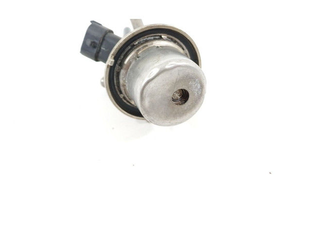 Vstřikovač A0004901113   Mercedes-Benz C W205    OM 651.921 