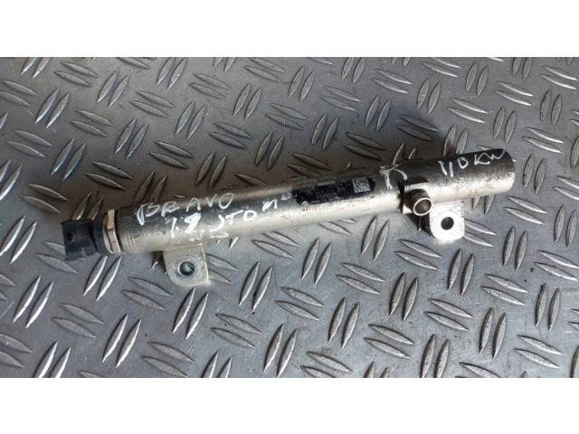 Vstřikovací lišta 55209575, 0445214058   Fiat Bravo  pro naftový motor 1.9  
