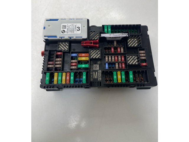 Блок предохранителей P00127005AQ, 8713127   BMW 5 G30 G31    