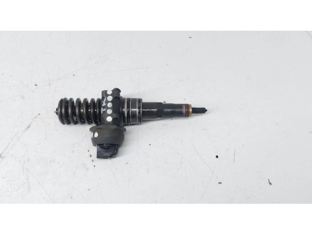 Vstřikovač 07Z130073N   Volkswagen Touareg I  pro naftový motor 2.5  