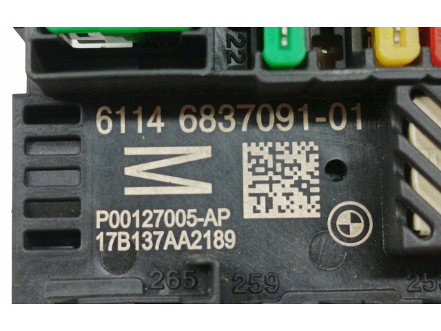 Блок предохранителей  6837091   BMW 5 G30 G31    