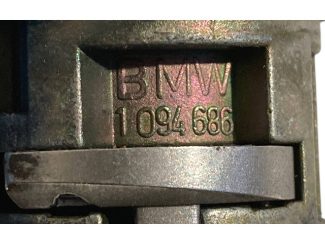 Řídící jednotka 7789572, 6905667   BMW 3 E46 2003