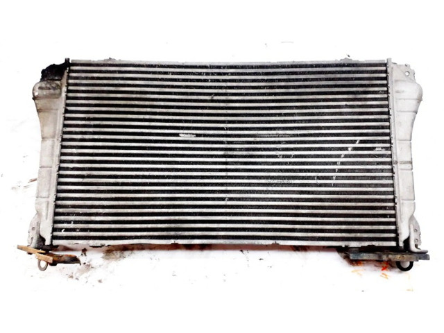 Интеркулер  jd1271003521   Toyota Avensis T270 2.0