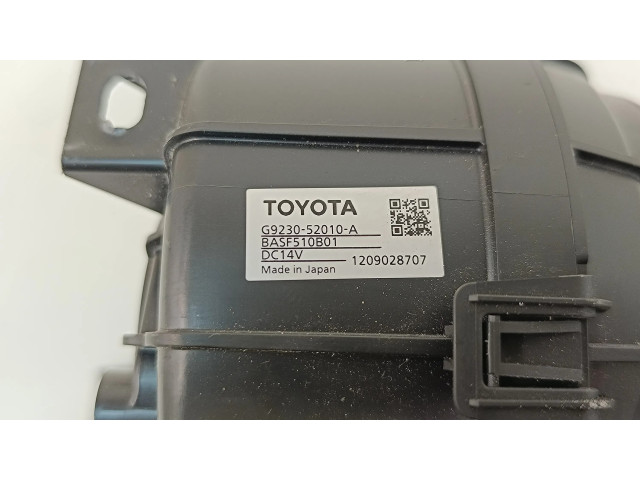 Вентилятор печки    G923052010A   Toyota Prius c