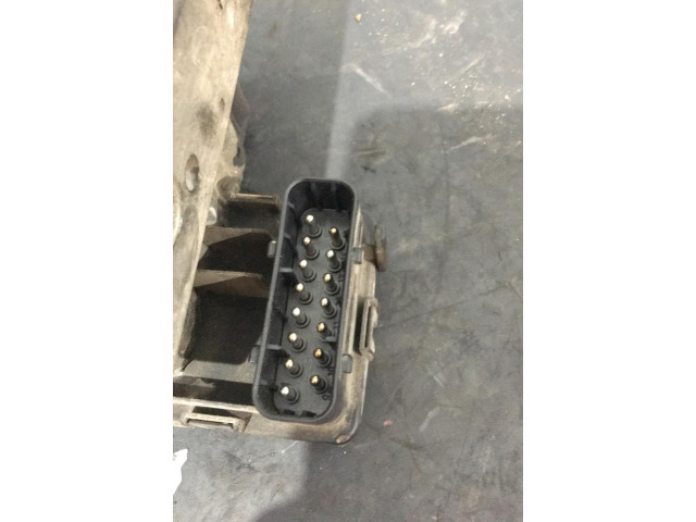 Jednotka ABS    Mercedes-Benz ML W163 2001