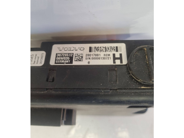   Pojistková skříňka 30728512, 28017881   Volvo S60 2006