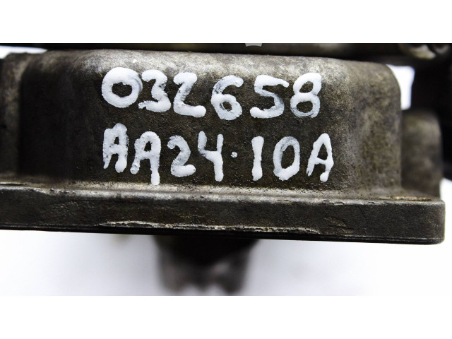 Vstřikovací lišta 0438121087, 0481333535   Audi 80 90 B3     