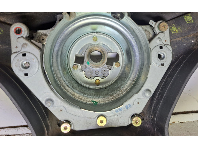 Руль Mercedes-Benz E W124  1984-1993 года 1294600868, YF1D8U11CFK      
