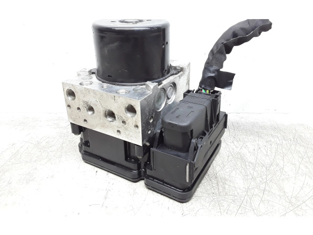 Jednotka ABS 31329137   Volvo V60 2011