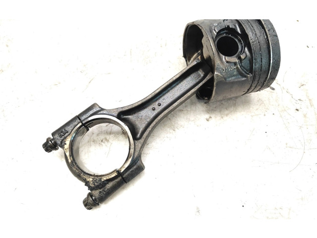 Píst N053E   BMW 1 F20 F21  pro naftový motor 1.5 B37D15 