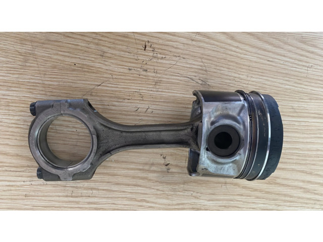 Píst 3DA26392, 86L78   Toyota RAV 4 (XA40)  pro naftový motor 2.2 2ADFTV DYZELIS