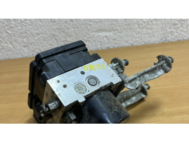 Блок АБС 00404577C200, D7058   Chrysler  300 - 300C  2005-2010 года