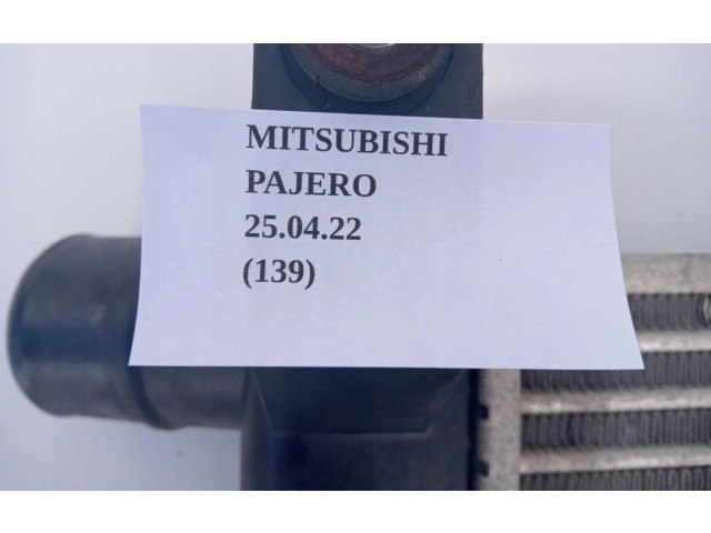 Интеркулер     Mitsubishi Pajero Sport II 
