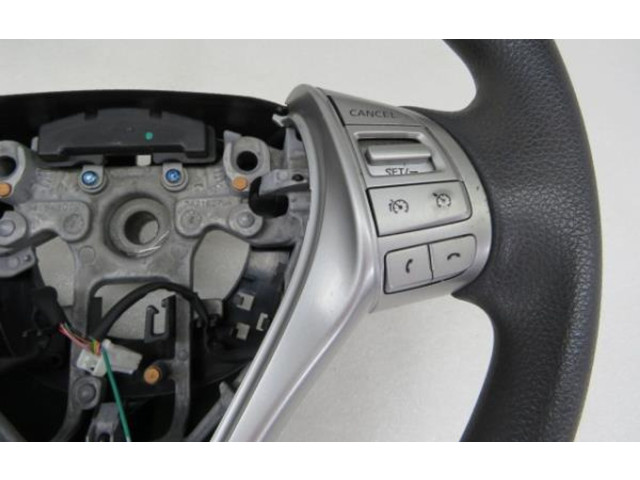 Volant Nissan Pulsar 2016 484303ZL1A, 153225618  