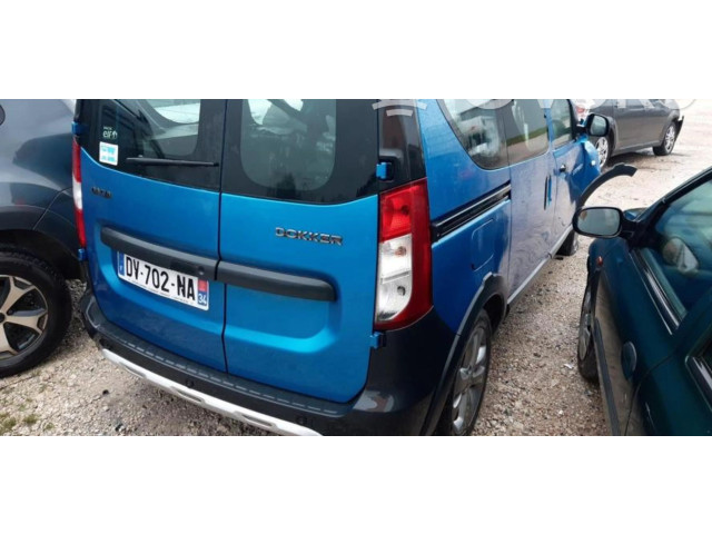 Блок предохранителей     Dacia Dokker    
