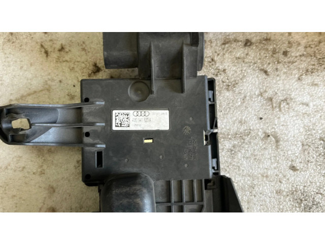 Блок предохранителей  4M0941823A, 4M0941823   Audi Q7 4M    