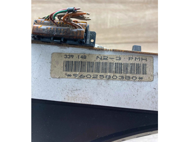 Přístrojová deska  Peugeot 605 2000 9602580380, WithPlug  