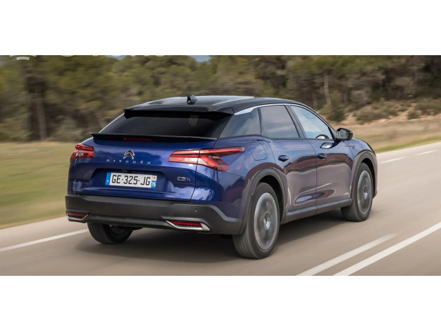 Интеркулер  9837473980, 8012015001   Citroen C5 X 1.2