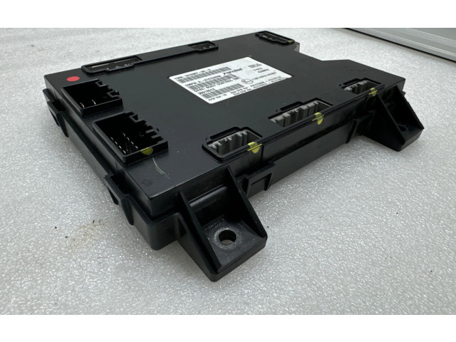 Блок комфорта 101090700D, P0747008B   Tesla Model S   