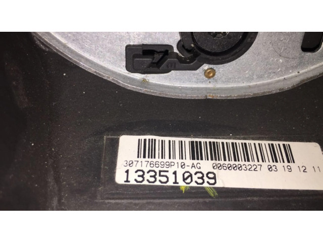 Руль Opel Zafira C  2011-2019 года 13351039      