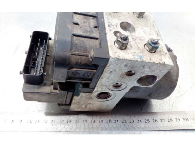 Блок АБС 47660VC300, 0130108100   Nissan  Patrol Y61  1997 - 2009 года