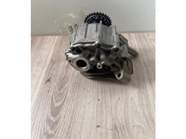 Масляный насос 7612772, 761277201   BMW 7 F01 F02 F03 F04