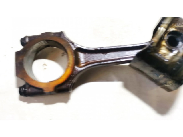 Píst    Alfa Romeo 156  pro benzínový motor 2.0  
