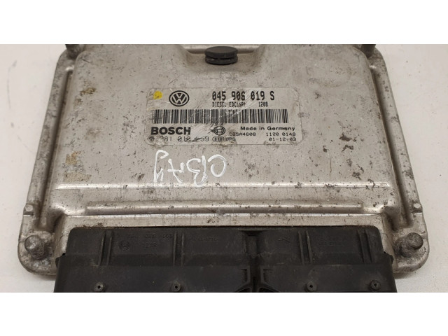 Řídící jednotka 045906019S, 0281010259   Audi A6 S6 C5 4B 2000