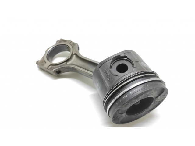 Píst    BMW 5 E39  pro naftový motor 3.0 M57 M57/DP71/430/267T/2M