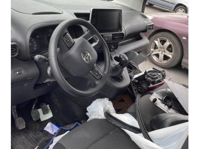 Jednotka ABS SU001B3993   Toyota ProAce City 2021