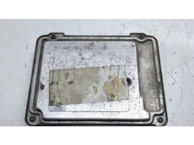 Řídící jednotka 03G906021KK, 0281013228   Volkswagen Jetta V 2007