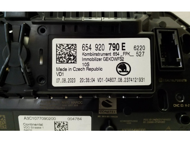 Přístrojová deska  Skoda Kamiq 2023 654920790E, A3C1077090200  