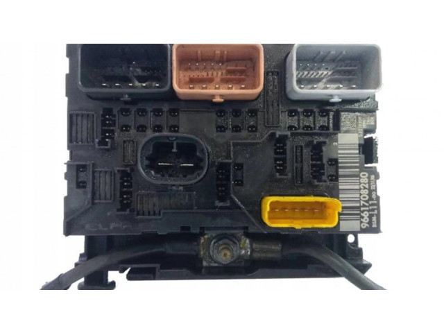 Pojistková skříňka Řídící jednotka BSM 9661708280   Peugeot 307 2006