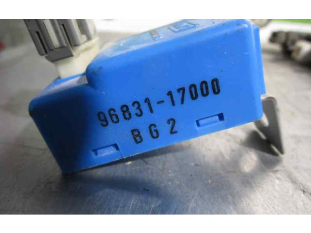 Блок предохранителей 9683117000   Hyundai Matrix    