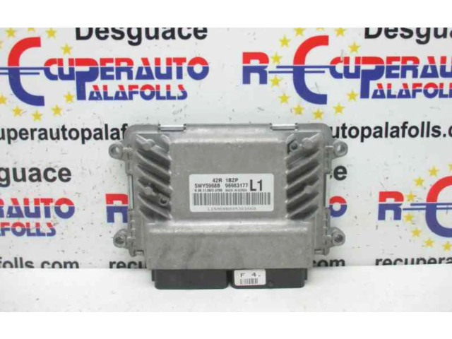 Блок управления двигателем Блок управления 96983177   Chevrolet Astra