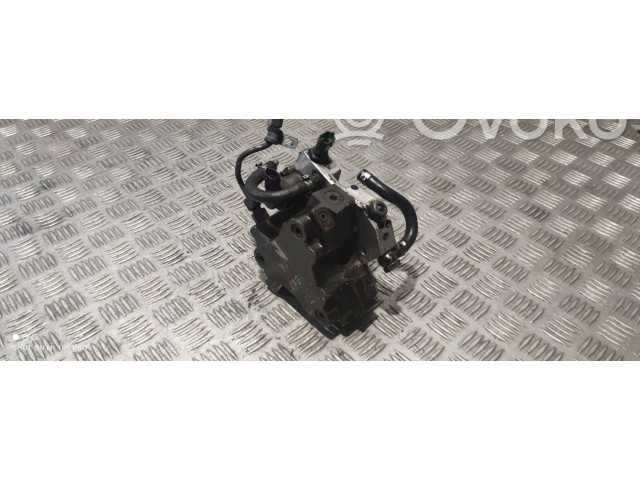 Vstřikovací čerpadlo 8692521   Volvo S80     