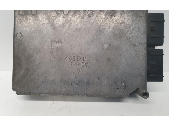 Блок управления двигателем ECU 4651711-2   Chrysler Voyager       