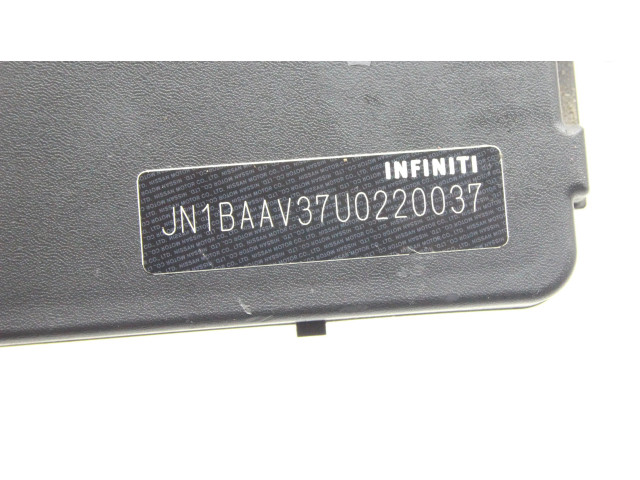   Pojistková skříňka 284B73JV0A   Infiniti Q50 2014