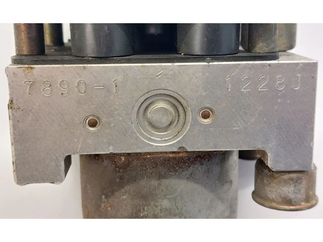 Блок АБС MR527695, MR527695   Mitsubishi  Lancer  2003 - 2007 года