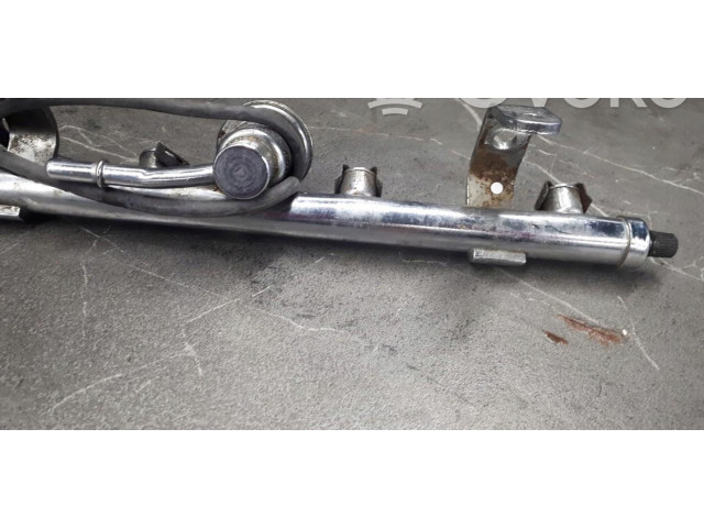 Vstřikovací lišta 04891337AB   Mini One - Cooper R50 - 53     