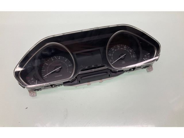 Přístrojová deska  Peugeot 2008 I 2016 9814697180, E137HWE4  