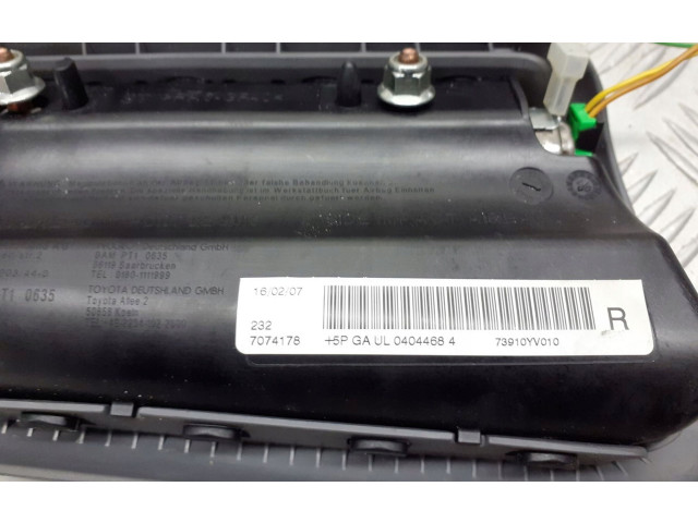 Подушка безопасности водителя 73910YV010   Citroen C1