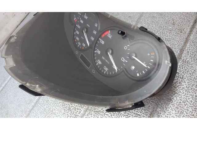 Панель приборов    Peugeot 206 CC       
