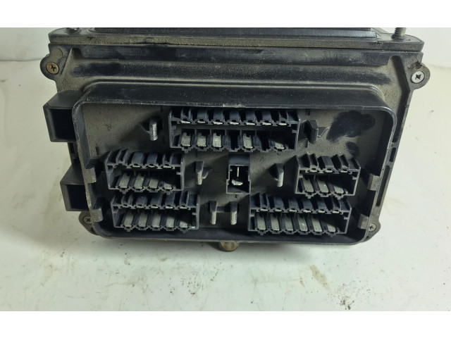 Блок предохранителей 4452255, 4452255   Fiat 131    
