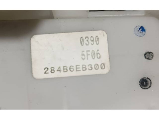   Pojistková skříňka 284B6EB300   Nissan Navara D40 2001