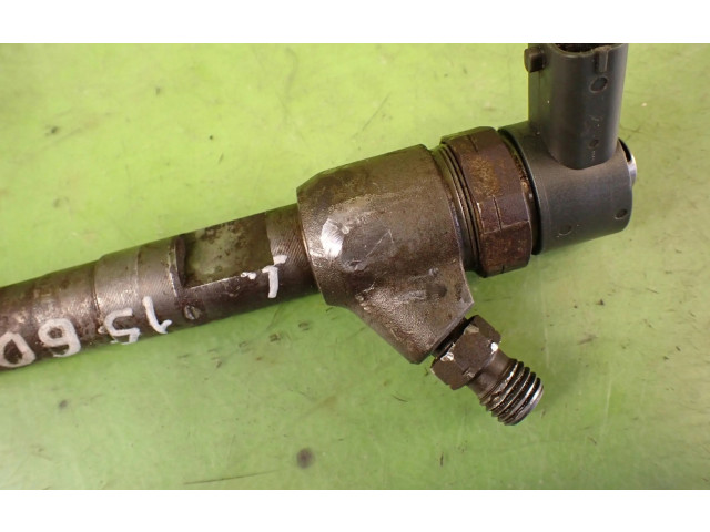 Vstřikovač 0445110083   Opel Kadett C     