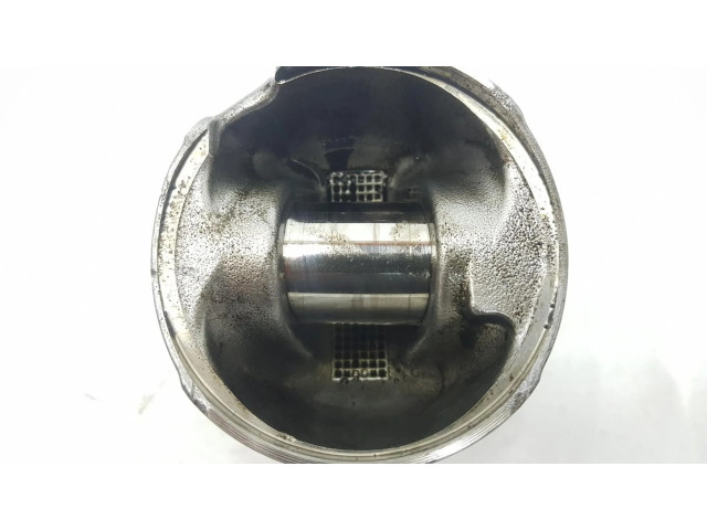  Поршень с шатуном  0628W2  Citroen C1 для бензинового двигателя 1.0